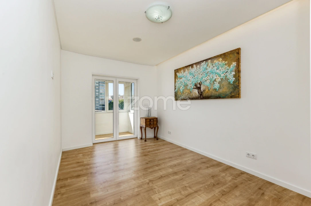 Apartamento T3 para Arrendamento em Almada, Cova da Piedade, Pragal e Cacilhas Foto 19