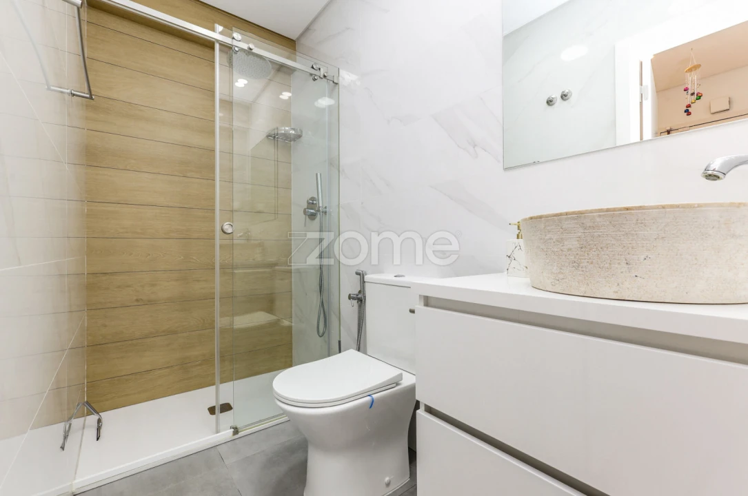 Apartamento T3 para Arrendamento em Almada, Cova da Piedade, Pragal e Cacilhas Foto 9