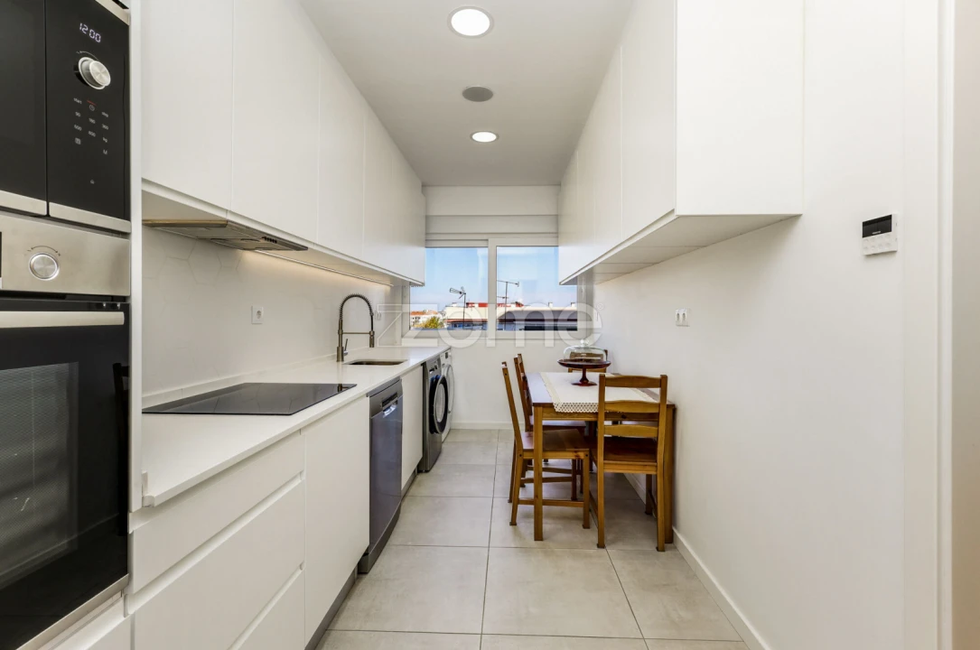 Apartamento T3 para Arrendamento em Almada, Cova da Piedade, Pragal e Cacilhas Foto 13