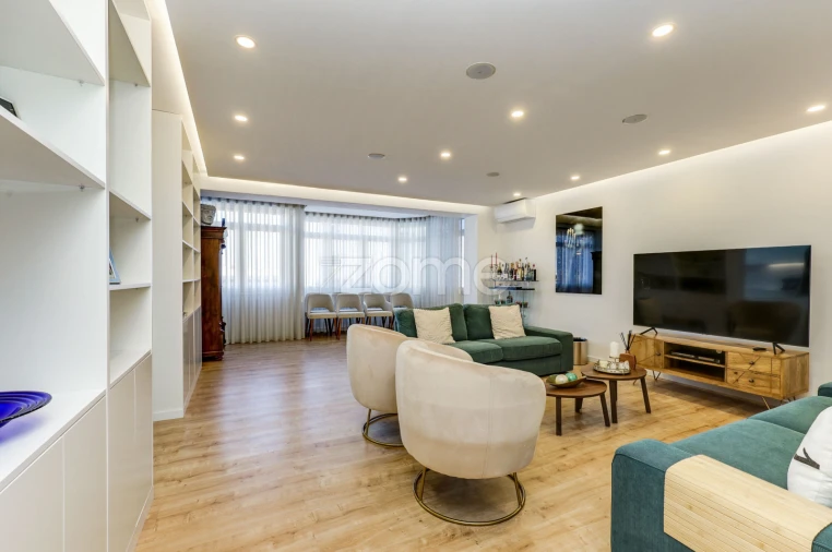 Apartamento T3 para Arrendamento em Almada, Cova da Piedade, Pragal e Cacilhas Foto 10