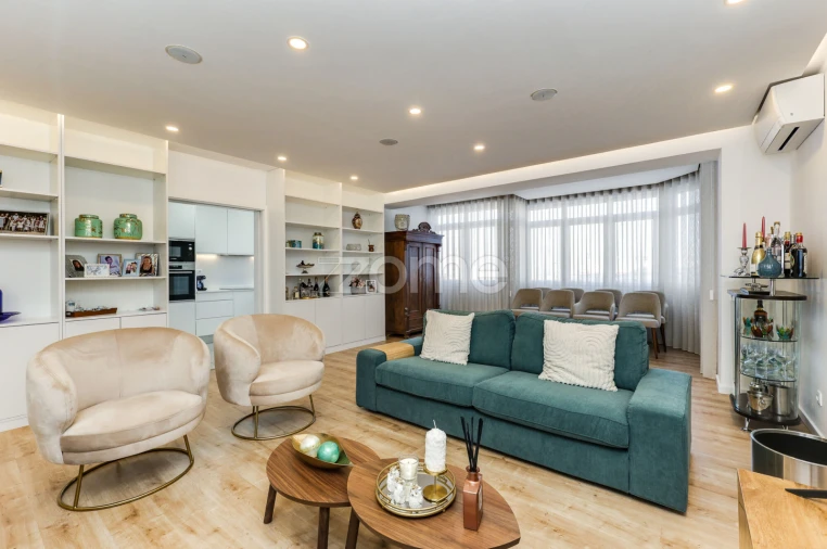 Apartamento T3 para Arrendamento em Almada, Cova da Piedade, Pragal e Cacilhas Foto 1