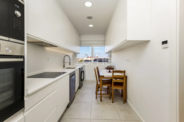 Apartamento T3 para Arrendamento em Almada, Cova da Piedade, Pragal e Cacilhas Foto 13