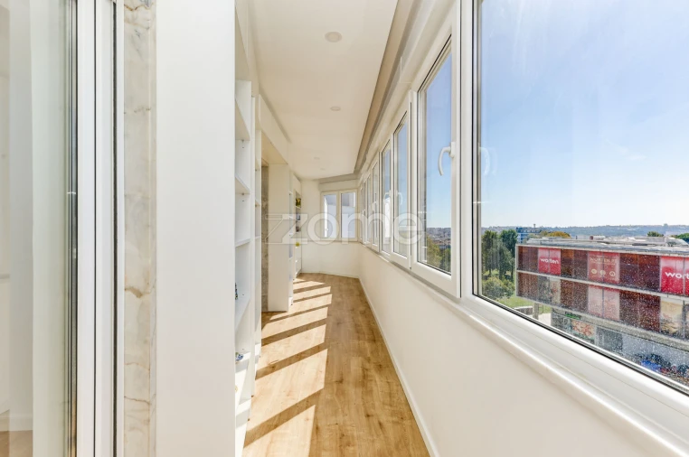 Apartamento T3 para Arrendamento em Almada, Cova da Piedade, Pragal e Cacilhas Foto 24