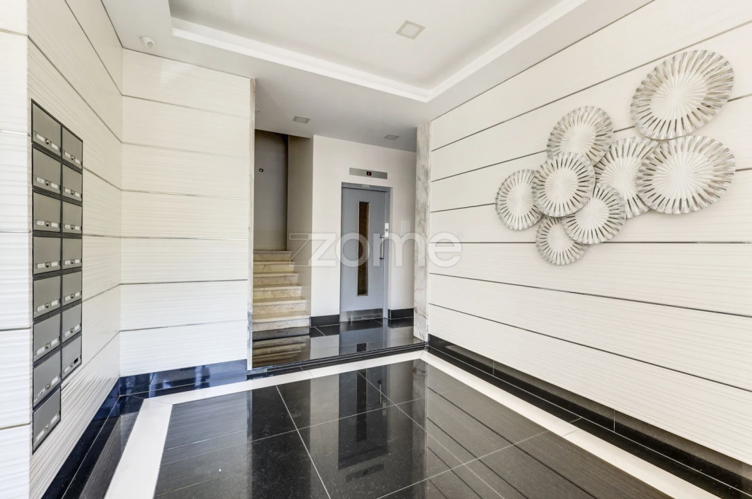 Apartamento T3 para Arrendamento em Almada, Cova da Piedade, Pragal e Cacilhas Foto 3