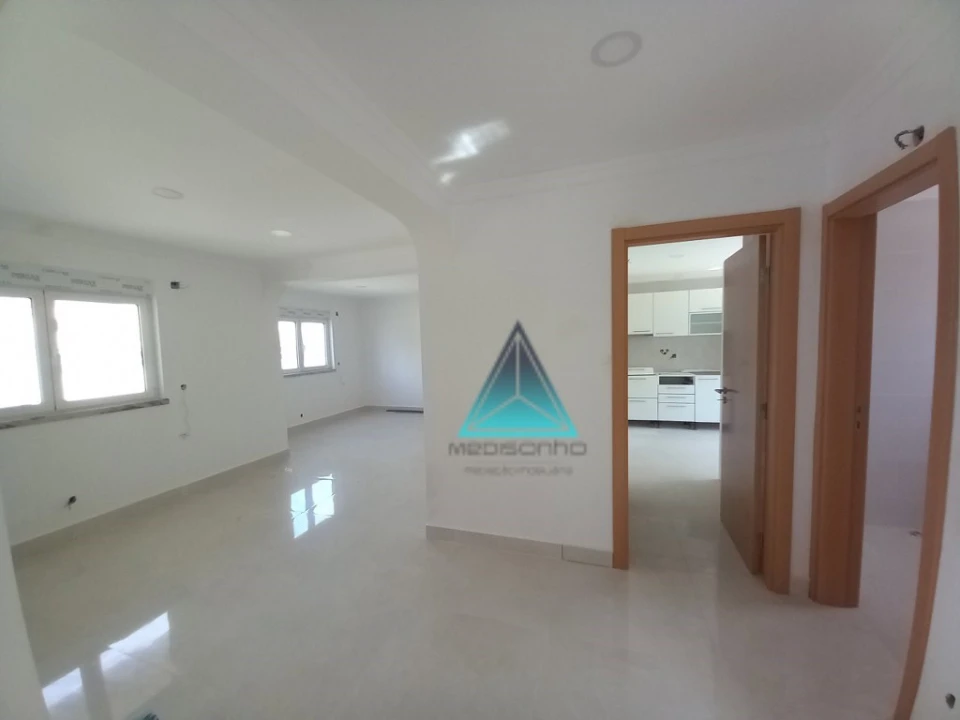 Moradia T3 para Venda em Amora Foto 3