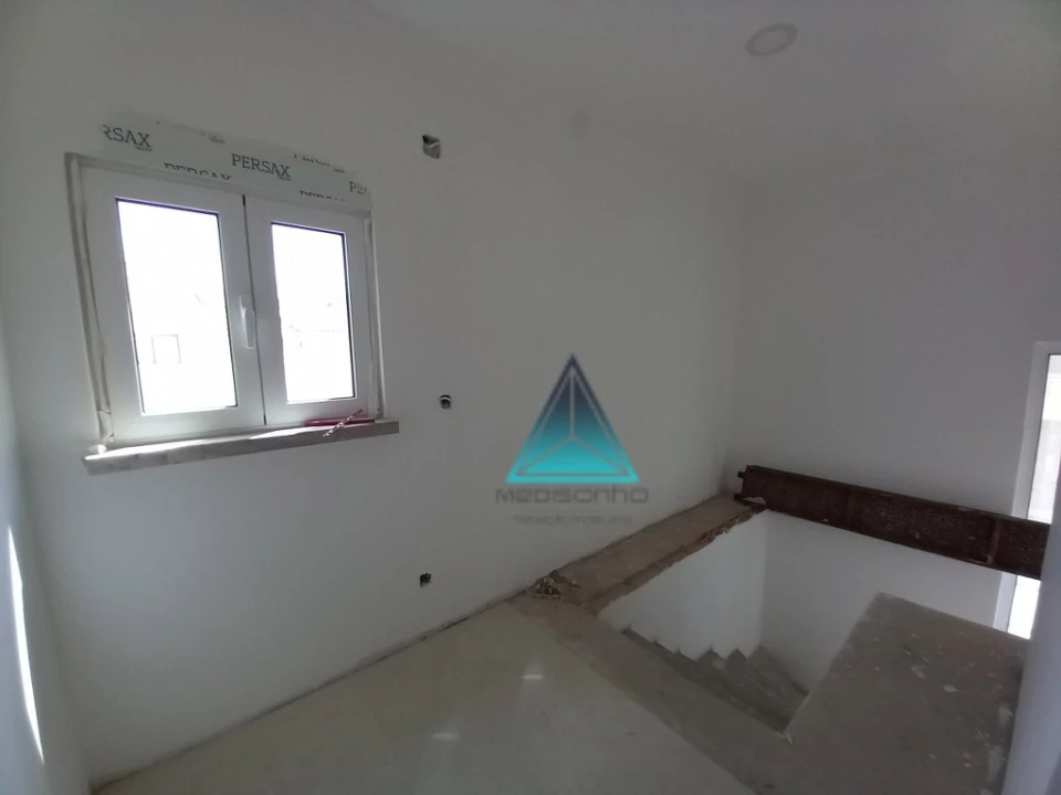 Moradia T3 para Venda em Amora Foto 32