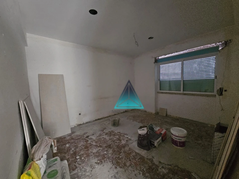 Apartamento T2 para Venda em Almada, Cova da Piedade, Pragal e Cacilhas Foto 2