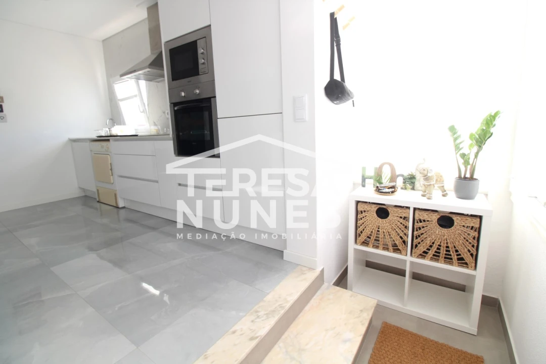 Moradia T2 para Venda em Quinta do Conde Foto 4