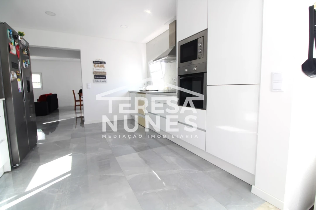 Moradia T2 para Venda em Quinta do Conde Foto 5