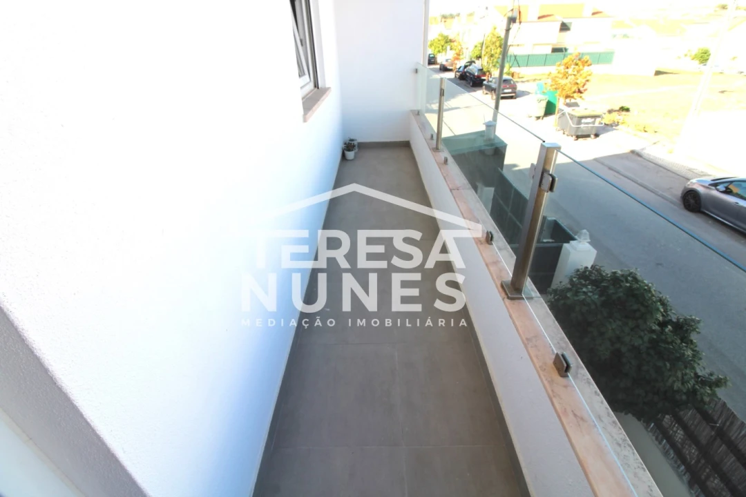 Moradia T2 para Venda em Quinta do Conde Foto 17