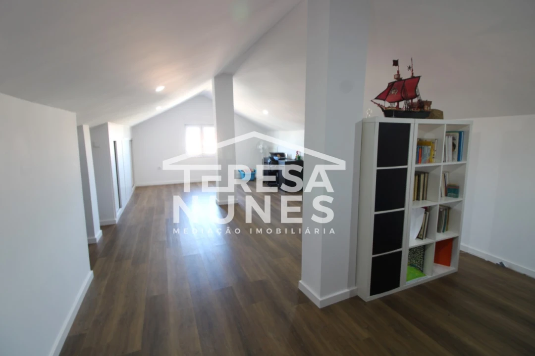 Moradia T2 para Venda em Quinta do Conde Foto 21