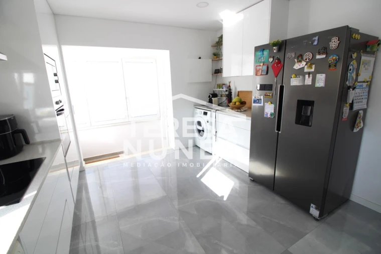 Moradia T2 para Venda em Quinta do Conde Foto 7