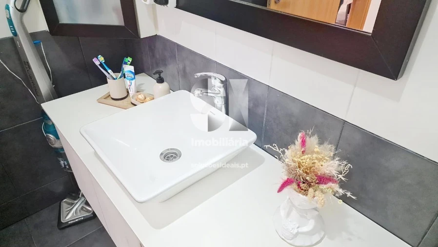 Apartamento T3 para Venda em Cristelos, Boim e Ordem Foto 17