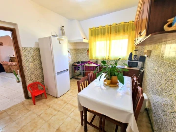 Moradia T4 para Venda em Loule (São Sebastião)