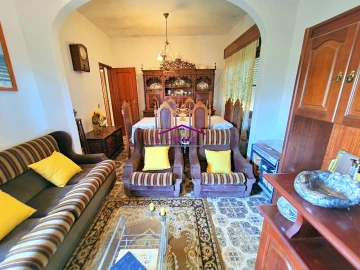 Moradia T4 para Venda em Loule (São Sebastião)