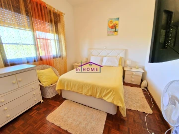 Moradia T4 para Venda em Loule (São Sebastião)