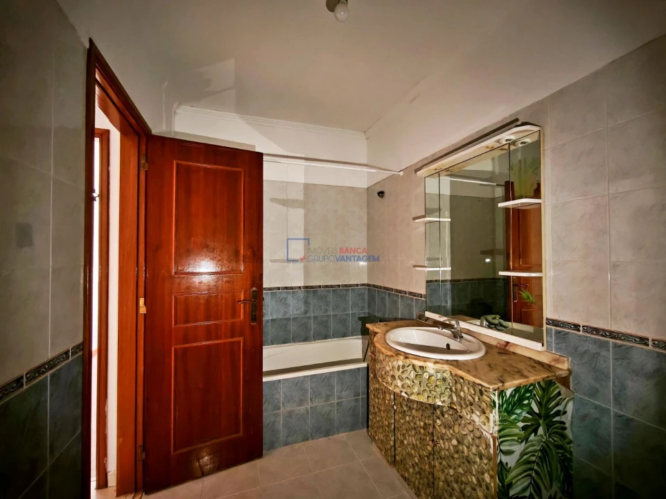 Apartamento T2 para Venda em Algueirão-Mem Martins Foto 17