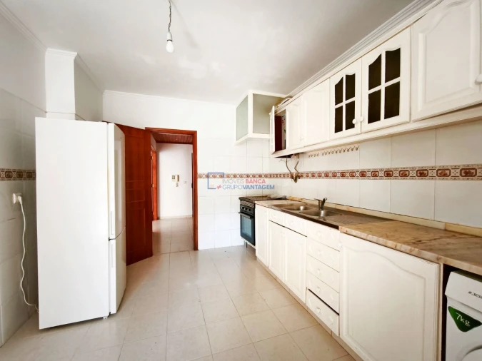 Apartamento T2 para Venda em Algueirão-Mem Martins Foto 6