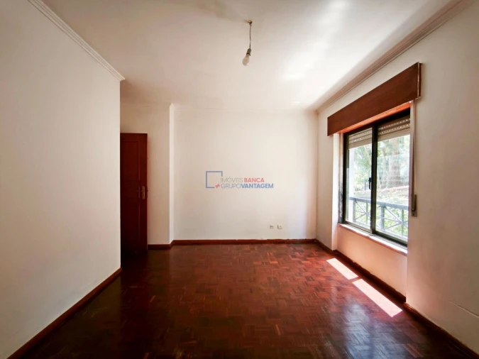 Apartamento T2 para Venda em Algueirão-Mem Martins Foto 14