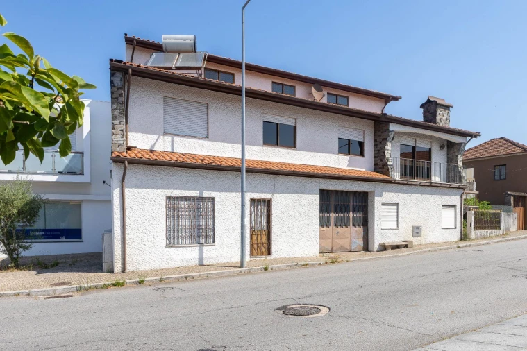 Moradia T4 para Venda em Rio Meão Foto 3