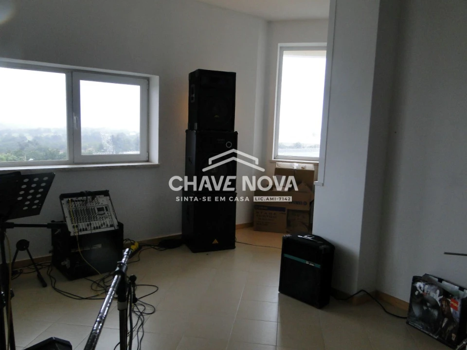 Escritório para Venda em Ferreiras Foto 1