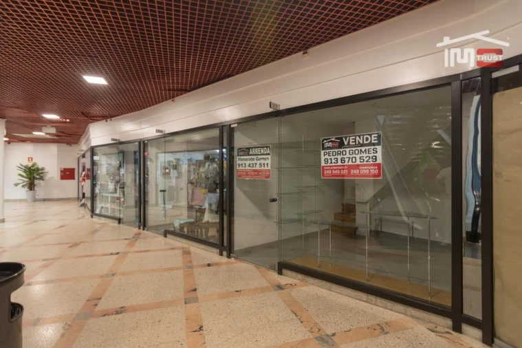 Loja para Arrendamento em Fatima Foto 1