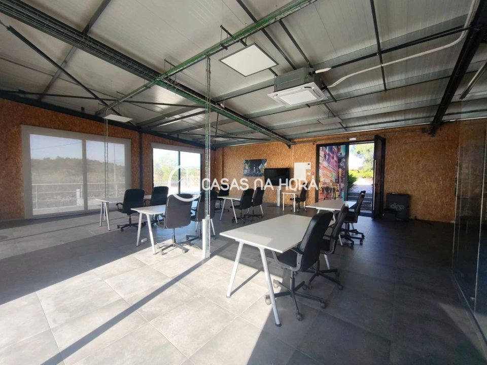 Escritório para Arrendamento em Rio de Mouro Foto 3