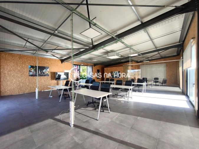 Escritório para Arrendamento em Rio de Mouro Foto 2