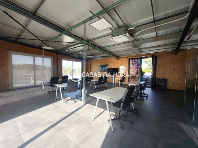 Escritório para Arrendamento em Rio de Mouro Foto 3