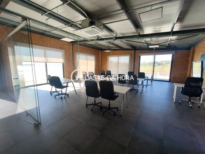 Escritório para Arrendamento em Rio de Mouro Foto 6