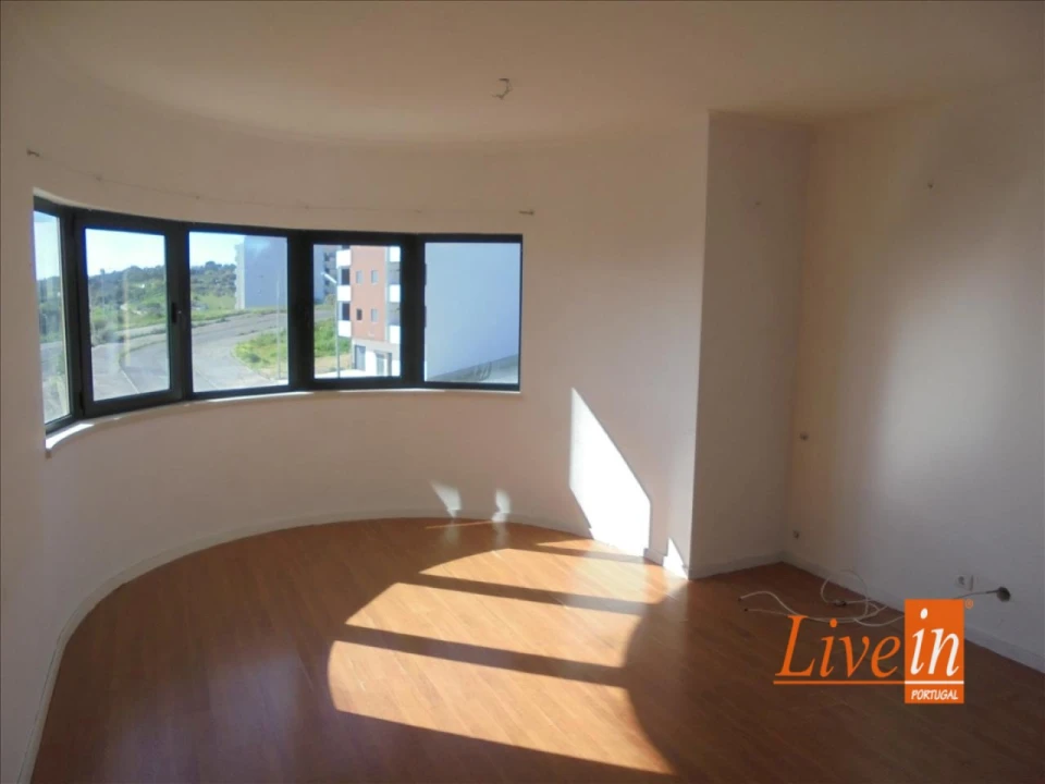 Apartamento T3 para Venda em Aldeia Galega da Merceana e Aldeia Gavinha Foto 4