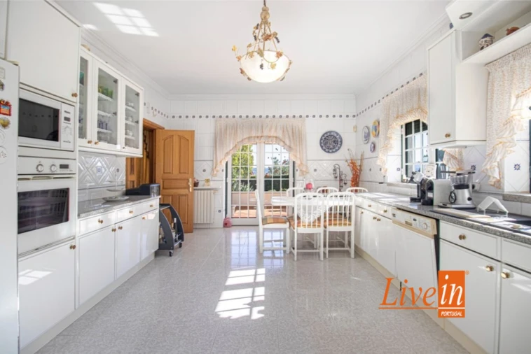 Moradia T5 para Venda em Boidobra Foto 44