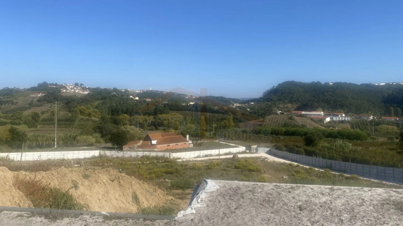 Moradia T4 para Venda em Alfeizerão Foto 44