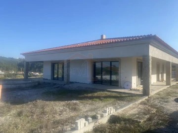 Moradia T4 para Venda em Alfeizerão