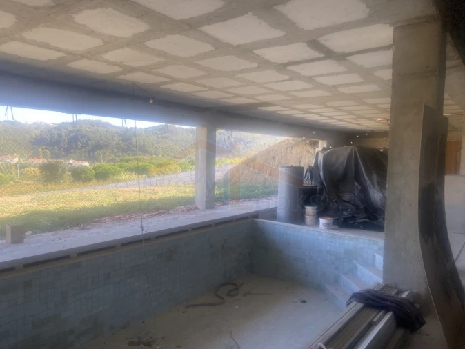 Moradia T4 para Venda em Alfeizerão Foto 28