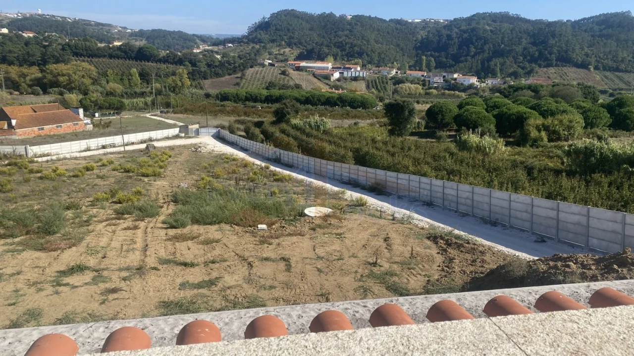 Moradia T4 para Venda em Alfeizerão Foto 21