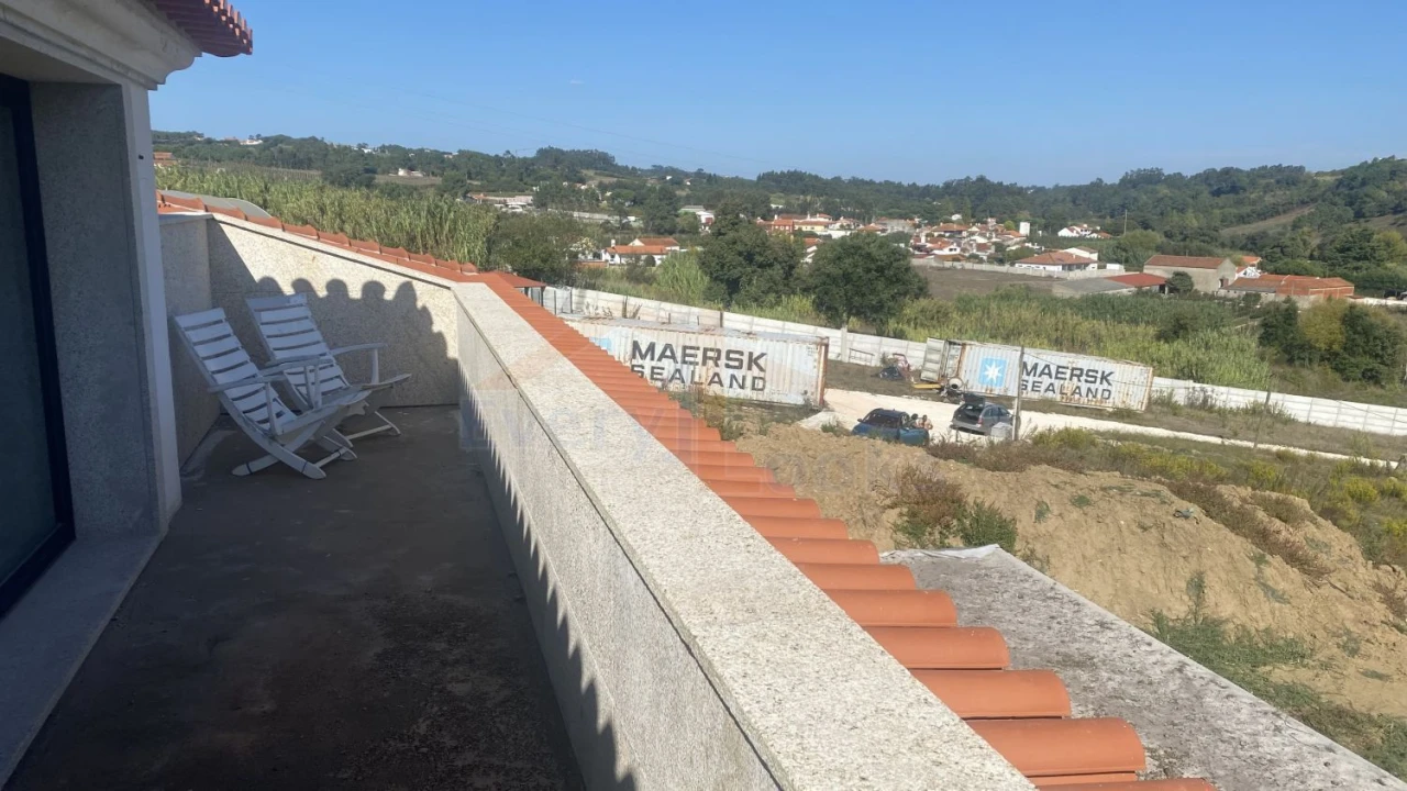 Moradia T4 para Venda em Alfeizerão Foto 23