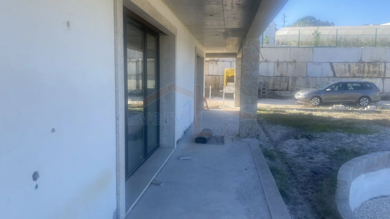 Moradia T4 para Venda em Alfeizerão Foto 42