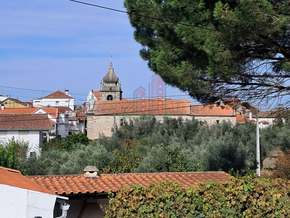 Moradia T3 para Venda em Ázere e Covelo Foto 7