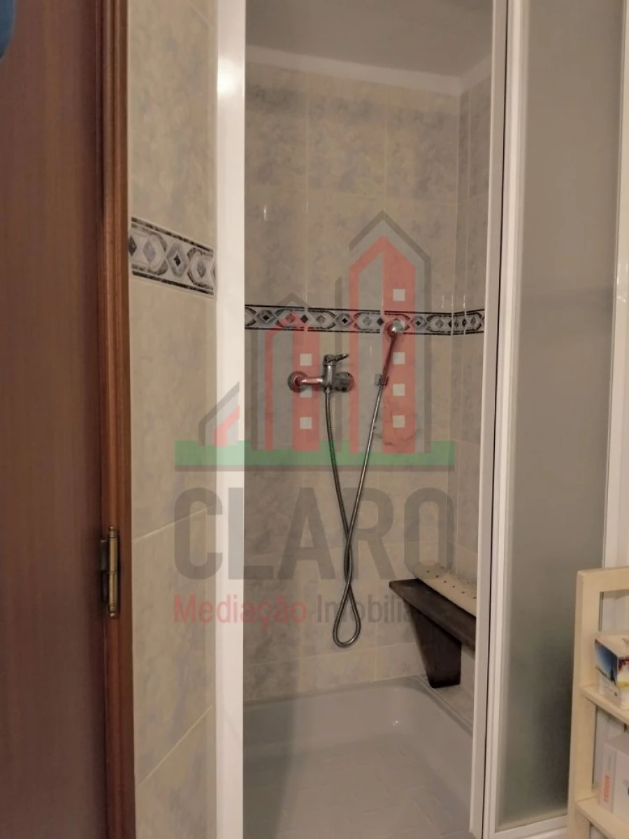 Moradia T3 para Venda em Ázere e Covelo Foto 32