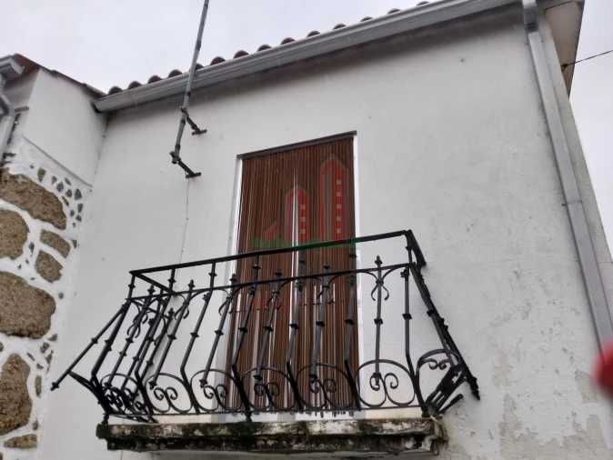 Moradia T3 para Venda em Ázere e Covelo Foto 23