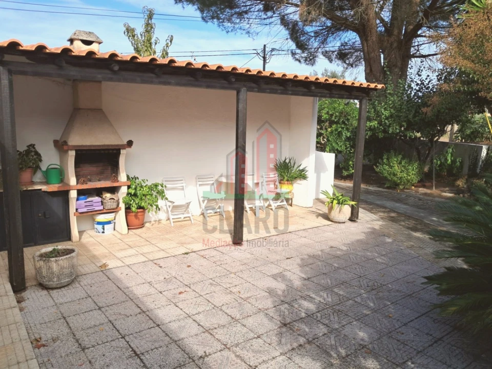 Moradia T3 para Venda em Ázere e Covelo Foto 5