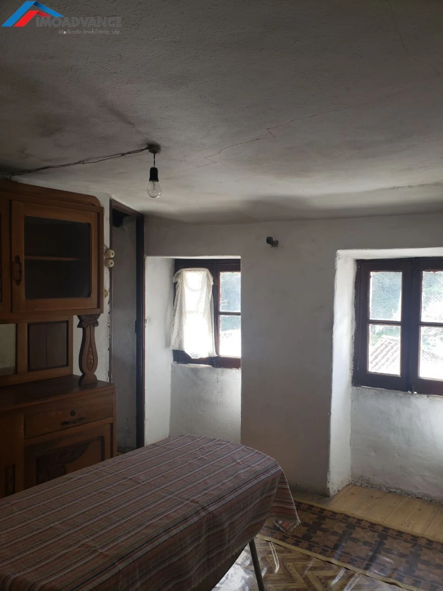 Moradia T1 para Venda em Lorvão Foto 13