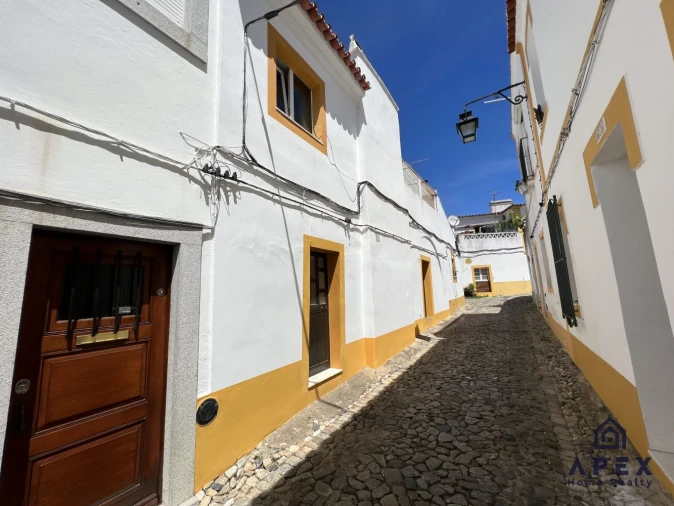 Moradia T3 para Venda em Évora (São Mamede, Sé, São Pedro e Santo Antão) Foto 4