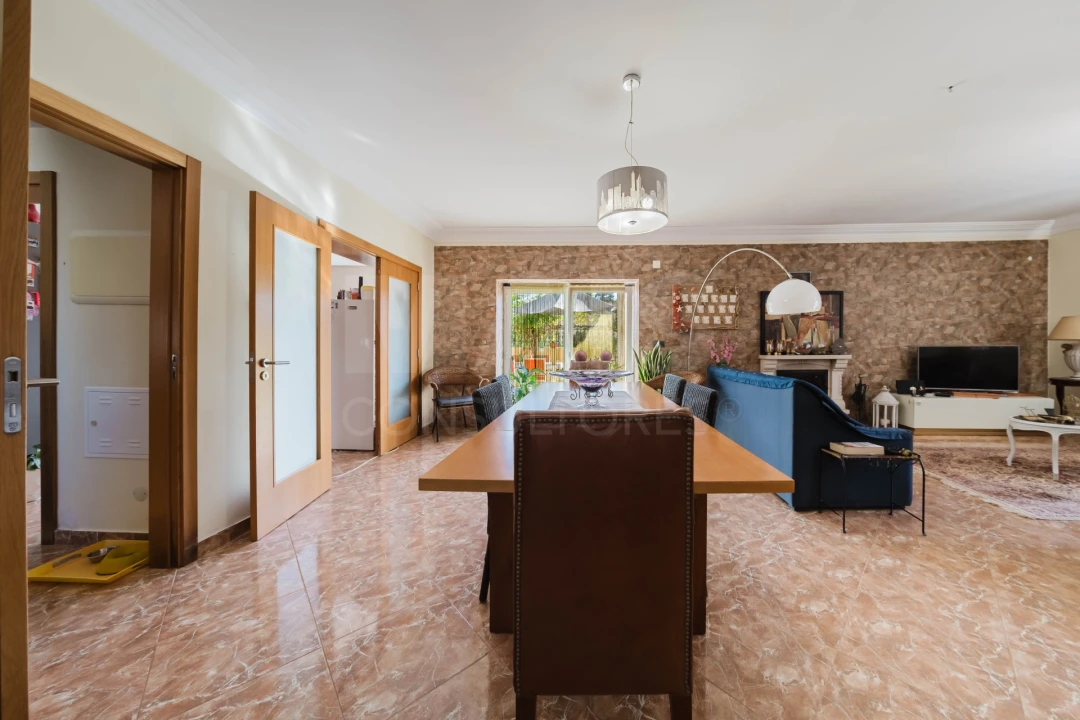 Moradia T4 para Venda em Peral Foto 7