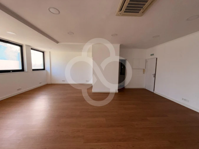 Escritório para Venda em Massamá e Monte Abraão Foto 20