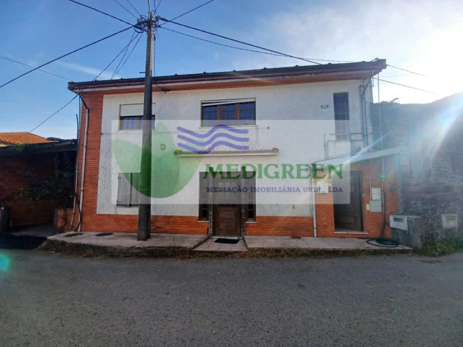 Moradia T2 para Venda em Rocas do Vouga Foto 3