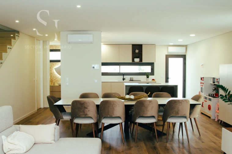 Moradia T3 para Venda em Frazão Arreigada Foto 6