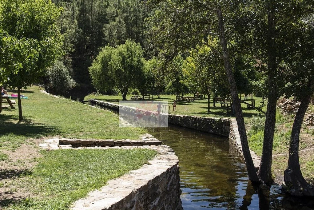 Terreno para Venda em Souto da Casa Foto 2