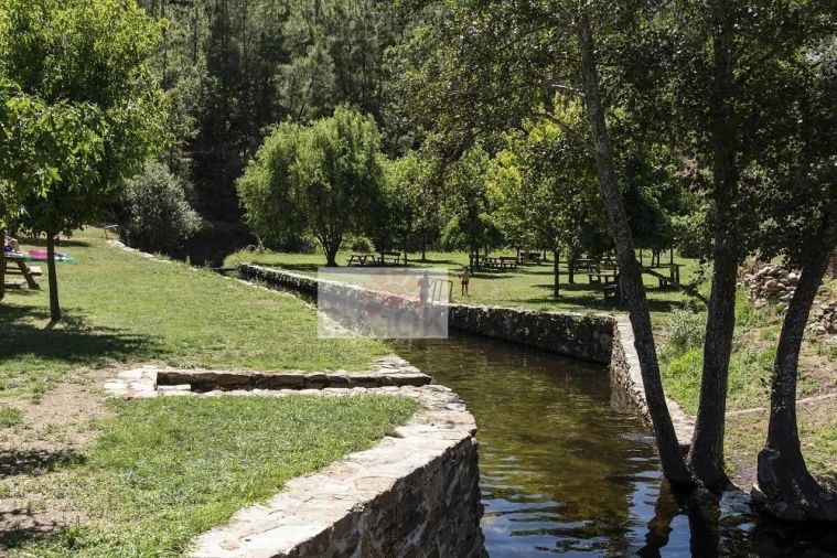 Terreno para Venda em Souto da Casa Foto 2